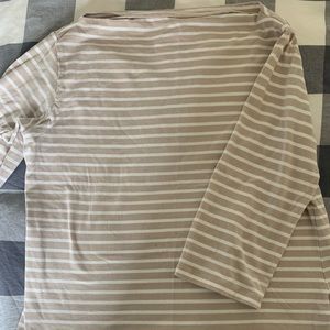 Super cute nude top!👚